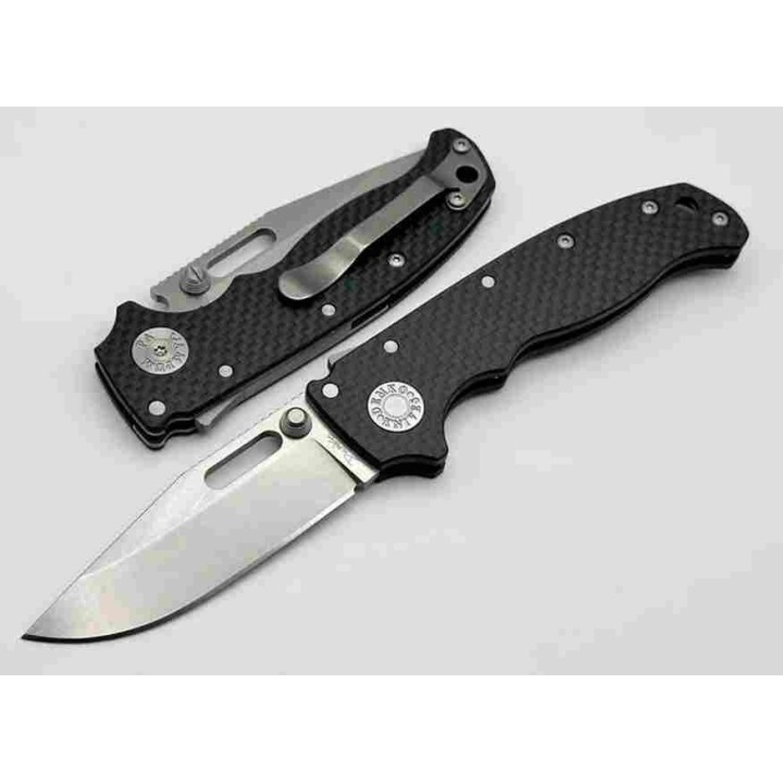 Couteau Demko Knives AD20.5 S35VN Clip Point Black CF Manche Carbon Fiber Lame Acier S35VN IKBS DEM09626 - Livraison Gratuite