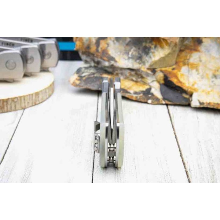 Couteau Finch FLINT Jade Manche G10 Lame CLip Point Acier 154CM IKBS Framelock Clip FKCFT003 - Livraison Gratuite