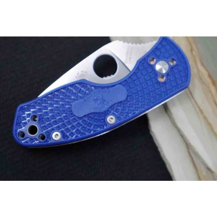 Couteau Spyderco Ambitious Blue Lame Acier S35VN Serrated Manche FRN Linerlock Clip SC148SBL - Livraison Gratuite