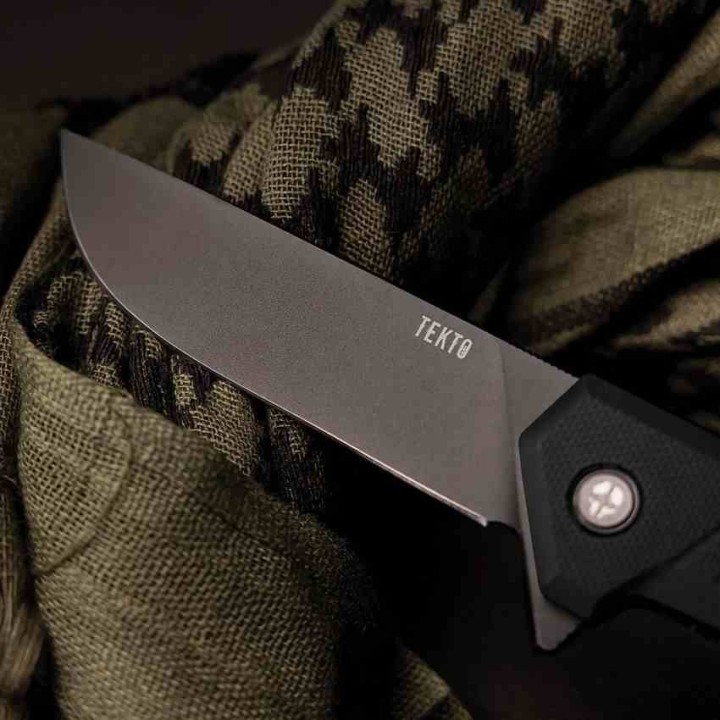 Couteau Tekto Knives F1 Alpha Black Lame Acier D2 Black Manche G10 Linerlock Clip USA TKTF1GBKBK1 - Livraison Gratuite