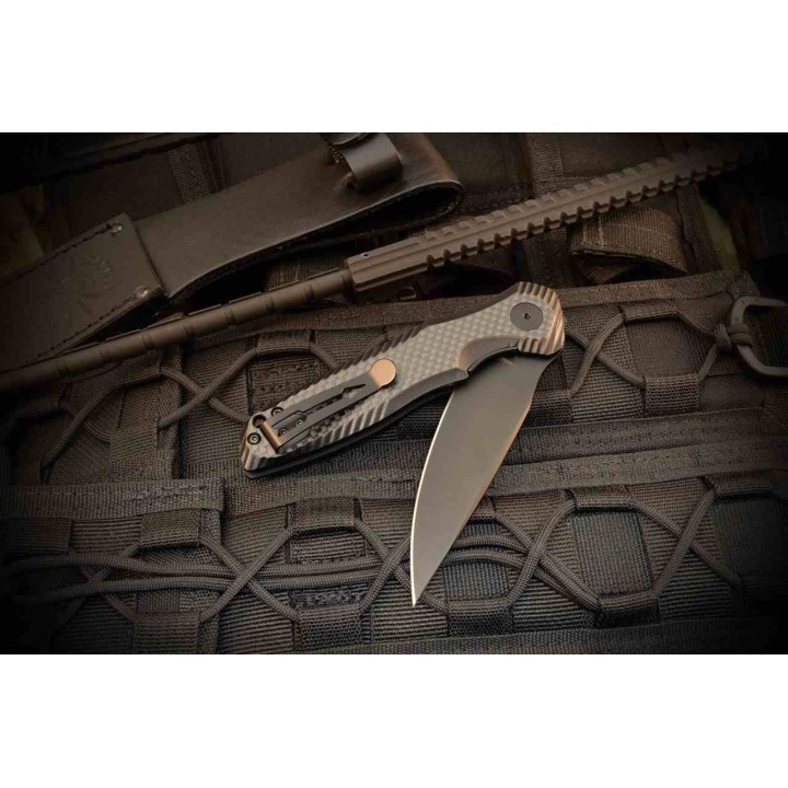 Couteau Spartan Blades POROS Lame Acier 154CM Manche G10/Fibre Carbone LinerLock Clip SBSFBL11CF - Livraison Gratuite