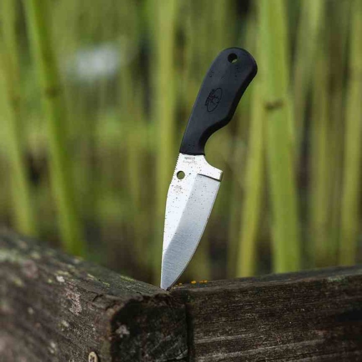 Couteau Spyderco Subway Bowie Lame Acier LC200N Satin Manche FRN Etui Boltaron Made Japan SCFB48PBK - Livraison Gratuite