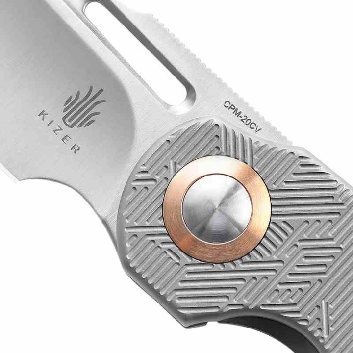 Couteau Kizer October Gray Titane Lame Sheepsfoot Acier CPM-20CV Frame Lock IKBS Clip KI3569A1 - Livraison Gratuite