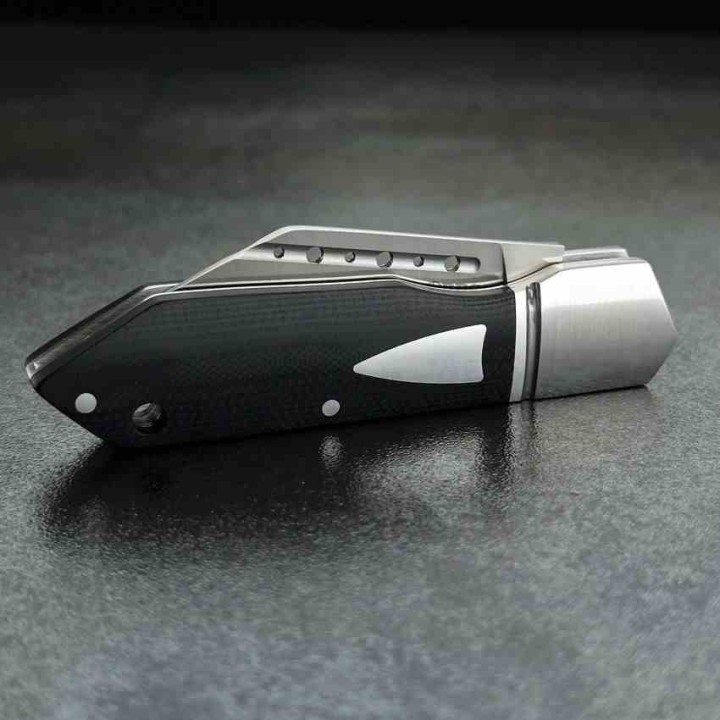 Couteau Begg Knives Traditional Large Slipjoint Lame Acier 14C28N Tanto Reverse Manche Black G10 BG036 - Livraison Gratuite