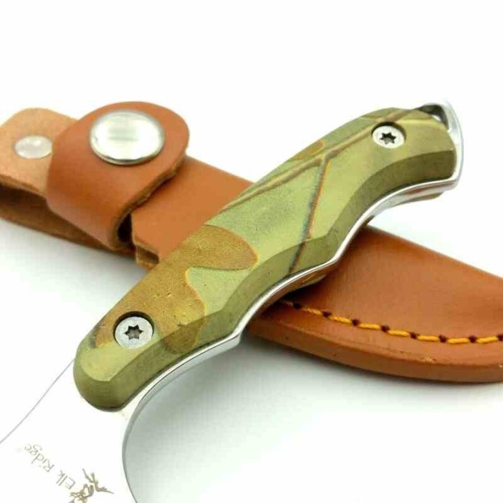 Couteau Elk Ridge Upswept Hunter Camo Manche Pakkawood Lame Acier 440 Etui Cuir ER059CA - Livraison Gratuite