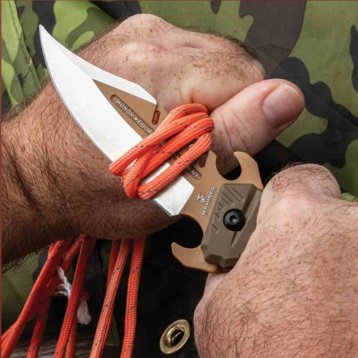 Couteau United Cutlery USMC Desert Ops A/O Lame Acier 3Cr13 Manche TPR/TPU Linerlock Clip UC3622 - Livraison Gratuite