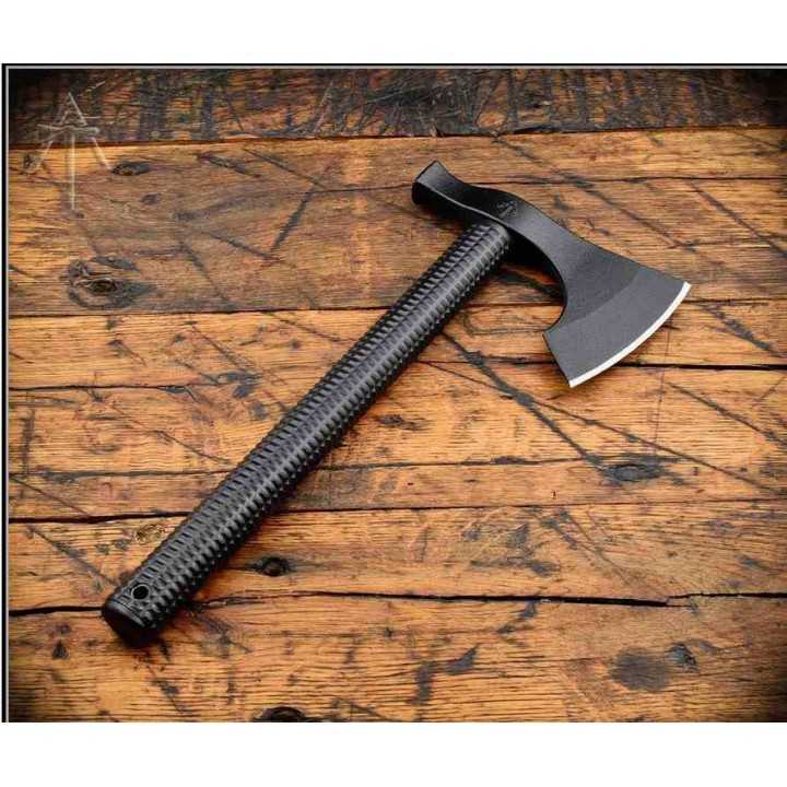 Tomahawk Américain Model 2 Lame Acier Carbone 1060 Black Manche en Nylon Étui Kydex Made USA ATC2NBK - Livraison Gratuite