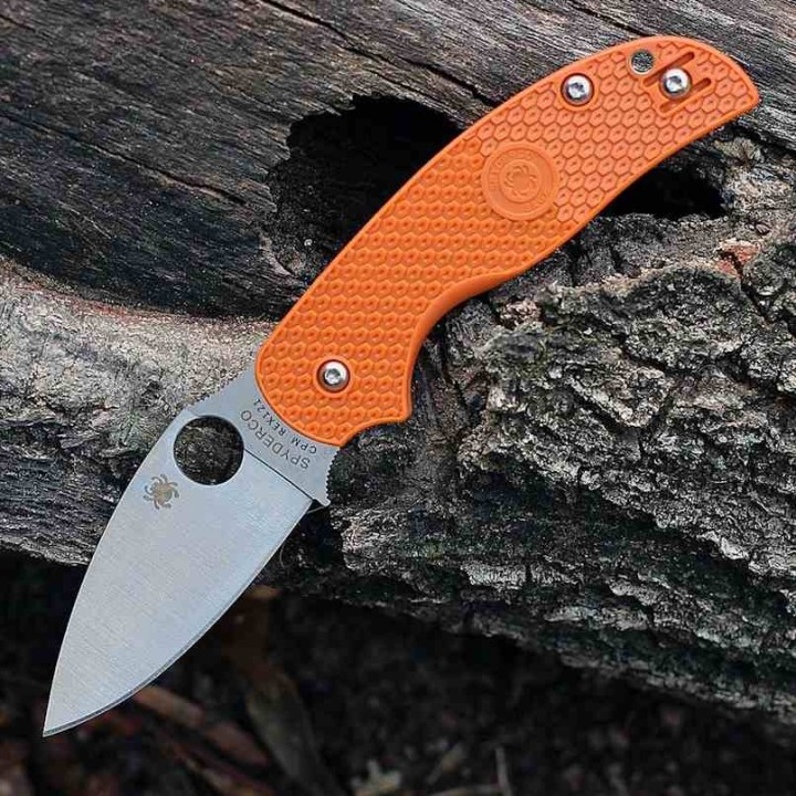 Couteau Spyderco Sage 5 Burnt Orange Manche FRN Lame Acier CPM-REX121 Compression Lock Clip SC123BORP - Livraison Gratuite