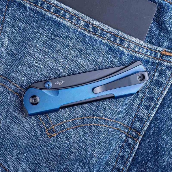 Couteau Real Steel Sylph Blue Manche Acier Lame Acier Nitro-V Black PVD Liner Lock Clip RS7141BB - Livraison Gratuite
