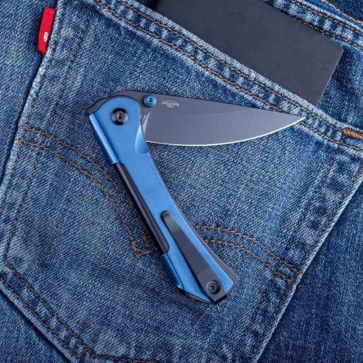 Couteau Real Steel Sylph Blue Manche Acier Lame Acier Nitro-V Black PVD Liner Lock Clip RS7141BB - Livraison Gratuite
