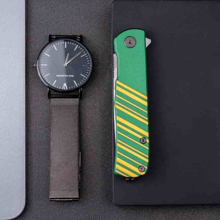 Couteau Real Steel Karly Green/Gold Manche Aluminium Lame Acier VG10 IKBS Linerlock Clip RS6051 - Livraison Gratuite