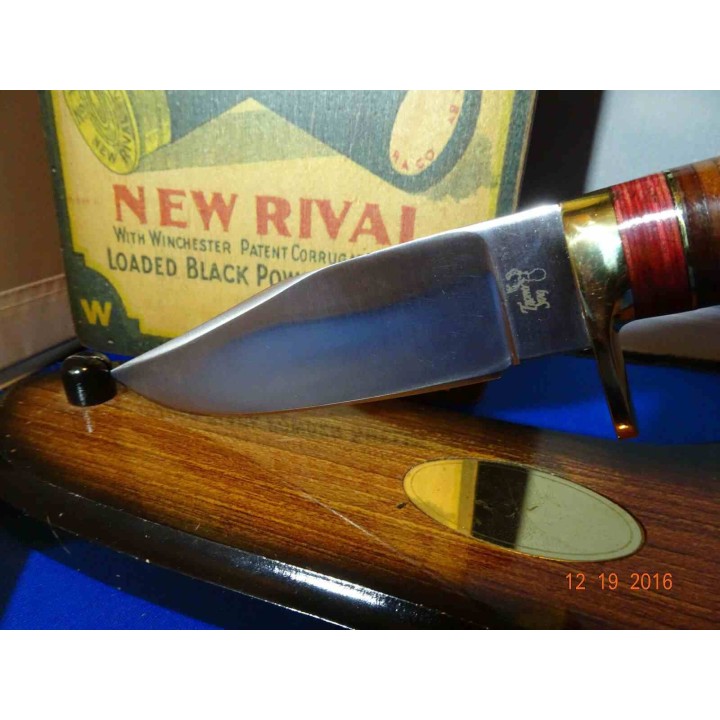 Couteau Frost Cutley Hunting Manche Bois de Cerf Lame Acier Inox Etui Cuir FTS169 - Livraison Gratuite