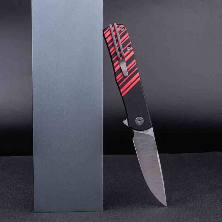 RS6052 Couteau de Poche Real Steel Karly Lame Acier VG10 Manche Aluminium Noir/Rouge - Livraison Gratuite