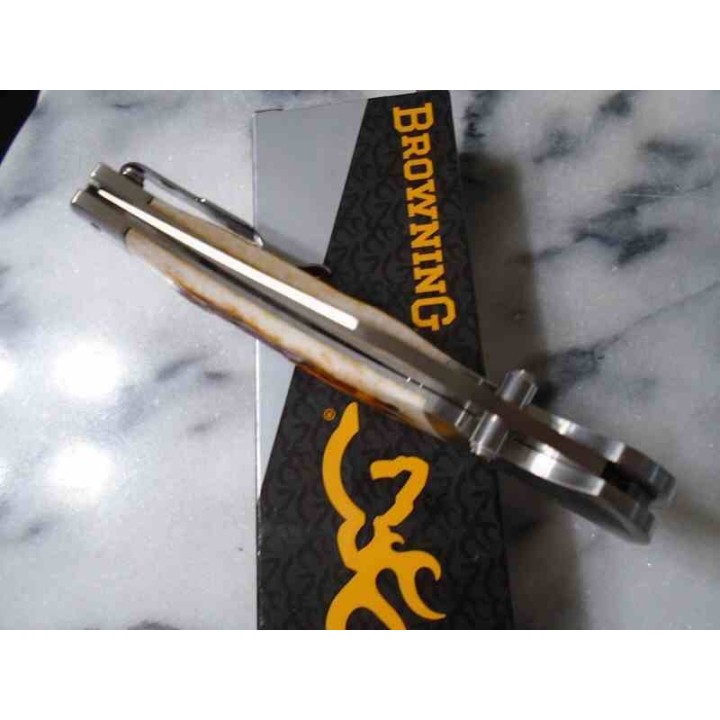 Couteau Browning Lame Clip Point Acier 9Cr13CoMoV Manche Os Jigged Marron Lockback BR0530B - Livraison Gratuite