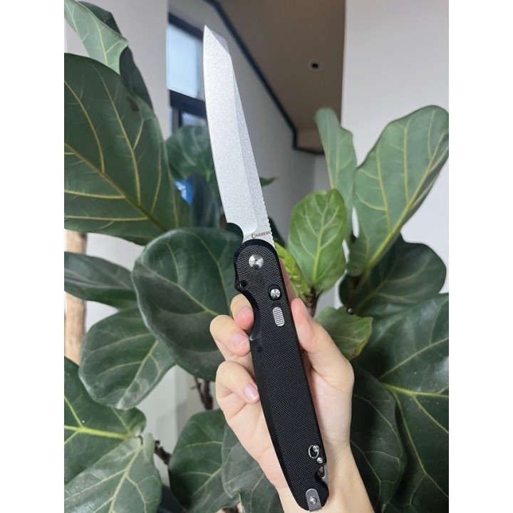 Couteau Daggerr Anaconda Black Lame Acier VG-10 Manche G10 Button Lock Clip DGRFM033BKSW - Livraison Gratuite