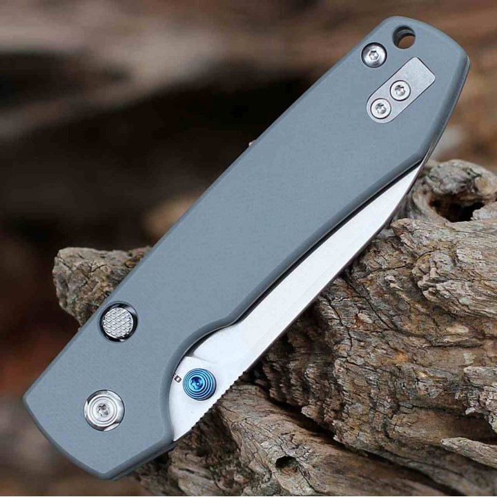 Couteau Pliant Vosteed Raccoon Gray Lame Drop Point Acier 14C28N Manche G-10 Liner Lock VOSA2906 -  Livraison Gratuite