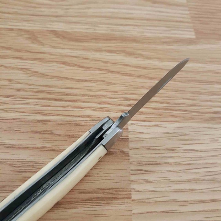 Couteau pliant Roper Pecos Medium Stockman 3 Lames Acier 1065 Manche Delrin Blanc RP0001CYD - Livraison Gratuite
