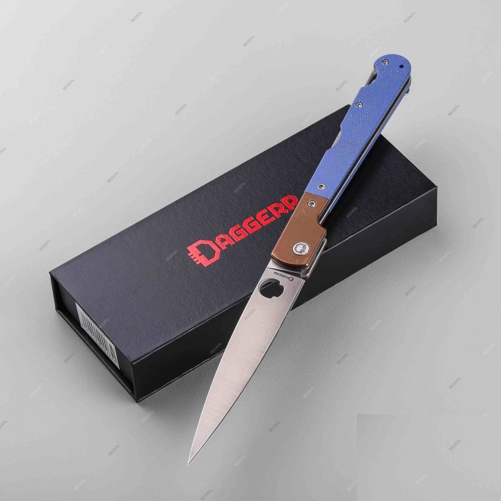 Couteau Daggerr Knives Corso Blue Lame Spear Point Acier VG-10 Manche Micarta Lockback Clip DGR2303MBLS - Livraison Gratuite
