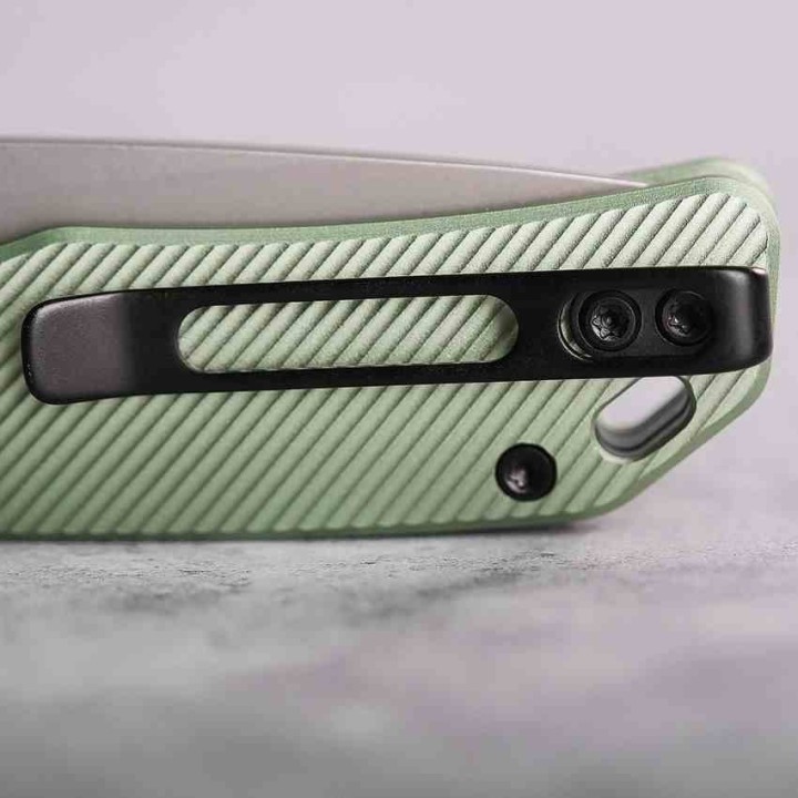 Couteau Vosteed Marten Green Lame Point Acier 154CM Manche Alum Vert Top Liner Lock VOSA1602 - Livraison Gratuite