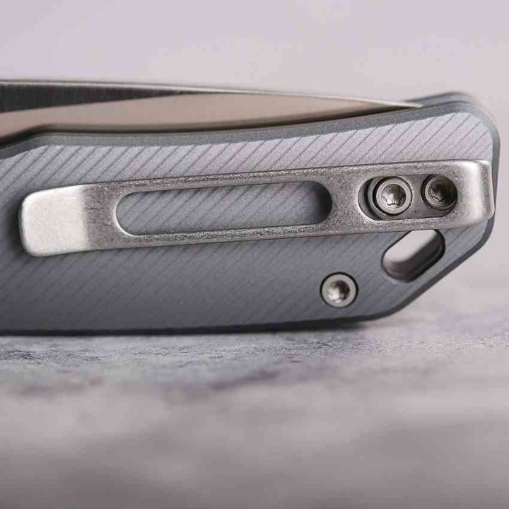 Couteau Vosteed Marten Gray Lame Point Acier 154CM Manche Alum Gray Top Liner Lock VOSA1601 - Livraison Gratuite 
