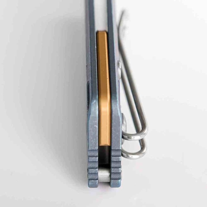 Couteau Vosteed Parallel Crossbar Lock Lame Reverse Tanto S35VN Manche Titane Bleu KIVT VOSA3504 - Livraison Gratuite