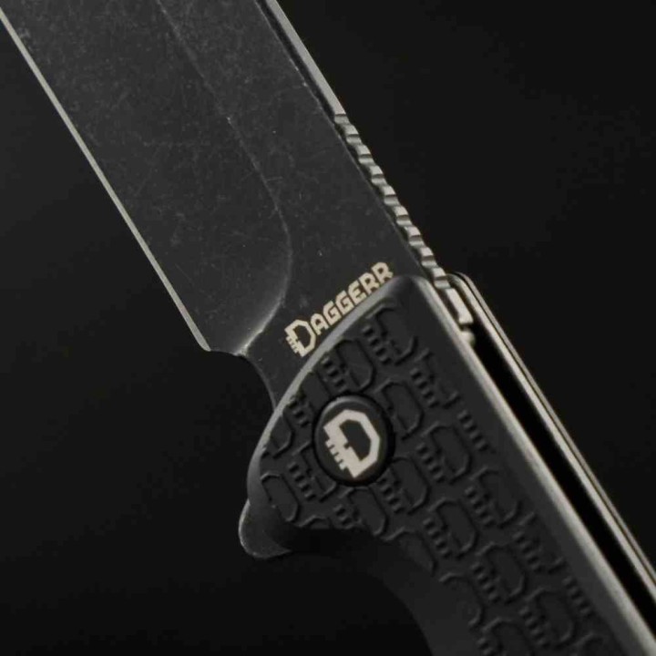 Couteau Daggerr Knives Toothpick Lame Clip Point Acier 8Cr14MoV BLK Manche ABS Linerlock DGRTPFBKBW - Livraison Gratuite