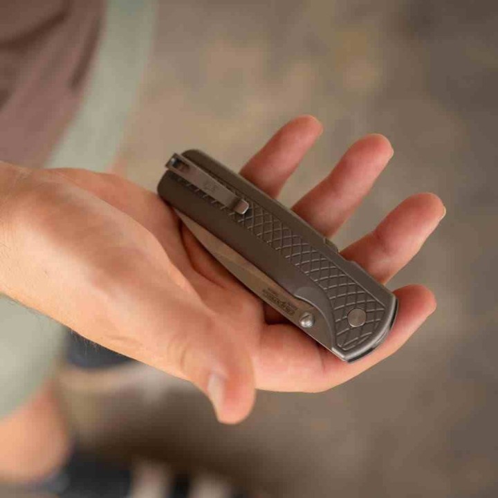 Couteau Cold Steel FM-1 Atlas Lock Gray Lame Acier S35VN Manche Titane Clip CSFL35FMASA - Livraison Gratuite