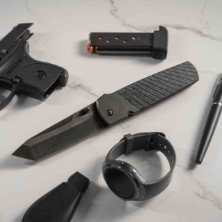 Couteau Cold Steel Hatamoto Lame Tanto Acier CPM 20CV PVD Noir Manche Fibre de Carbone Linerlock CSFL40HATA - Livraison Gratuite